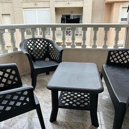 Grand Appartement A 5Min De La Plage Torrevieja Exterior foto
